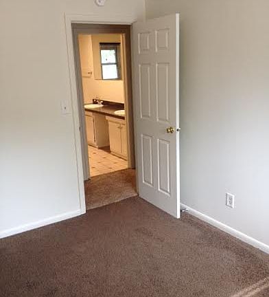 5th image of 1434 N Moores Mnr