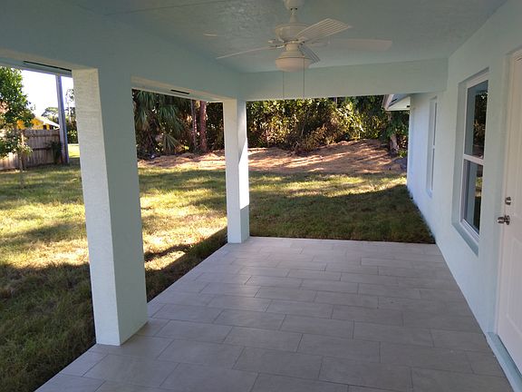 4th image of 1209 SW Malaga Ave