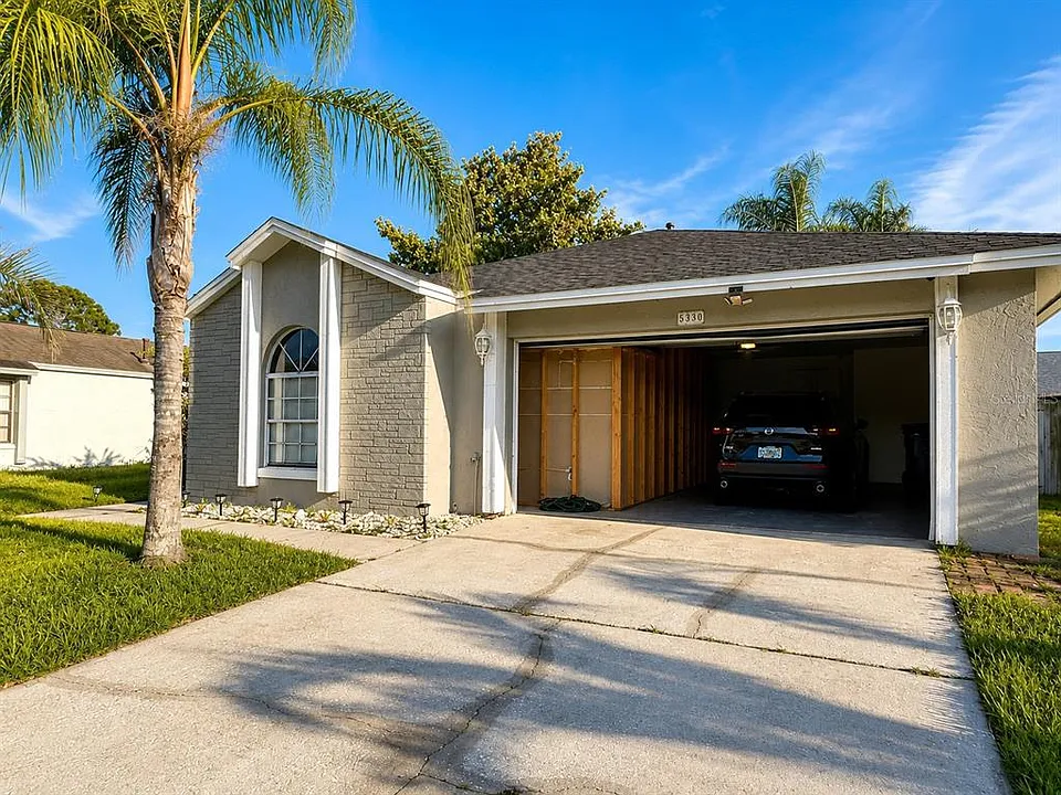 5330 Hawk Dr