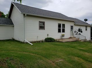 5961 S Stone Church Rd, Pearl City, IL 61062