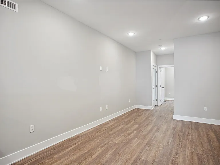 1618 N Sydenham St #A — Photo 9