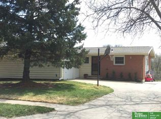 8461 Browne St, Omaha, NE 68134