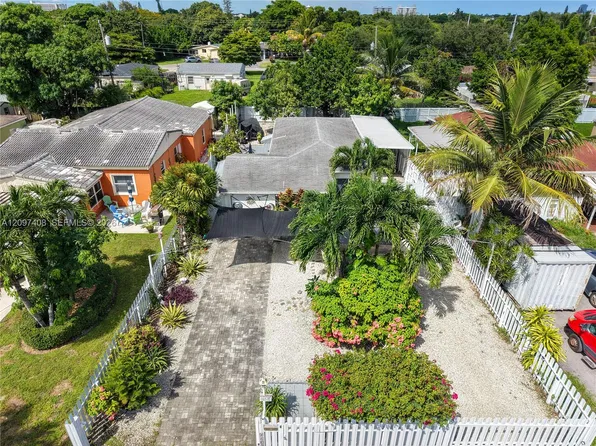 1663 NE 176th St, North Miami Beach, FL 33162