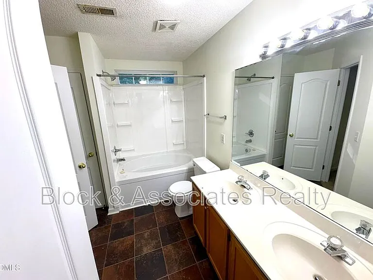 5100 Cardinal Grove Blvd — Photo 10