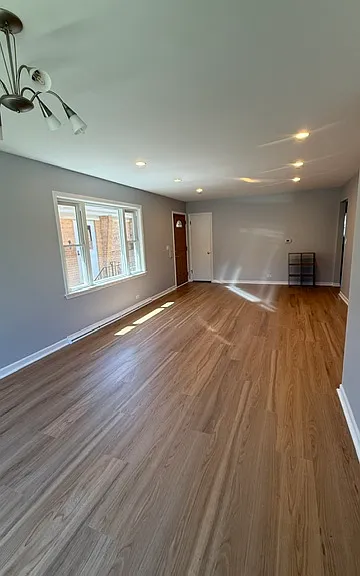 5832 Reba St — Photo 3