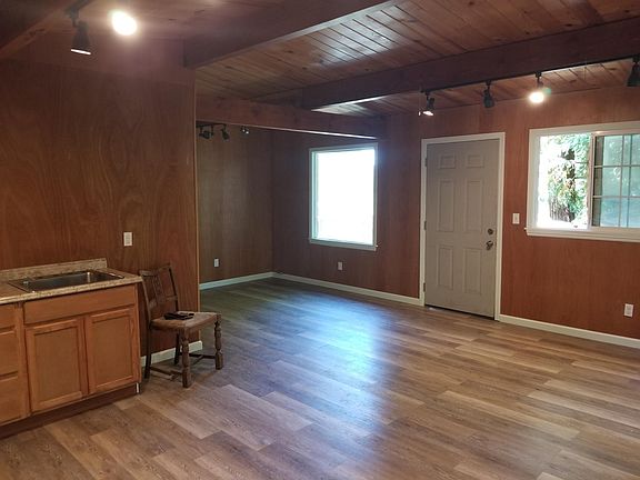5th image of 11390 Lake Blvd