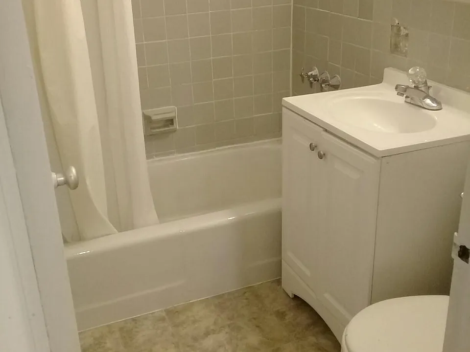 1121 Arlington Blvd #2