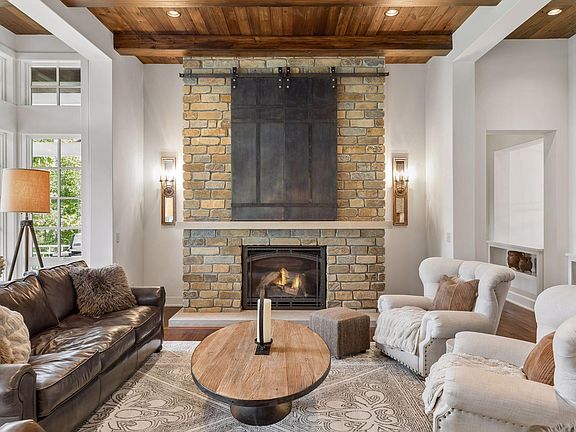 5th image of 1625 Locust Hills Trl
