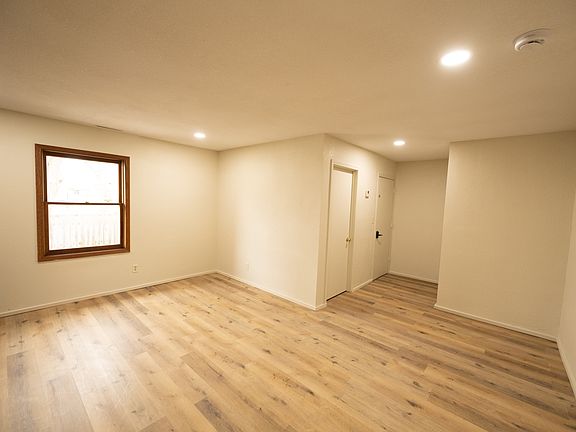 2nd image of 213 Neosho St #F