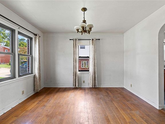 5th image of 508 Willow St