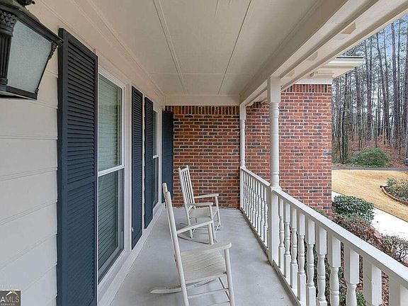 3rd image of 2250 Plantation Rd