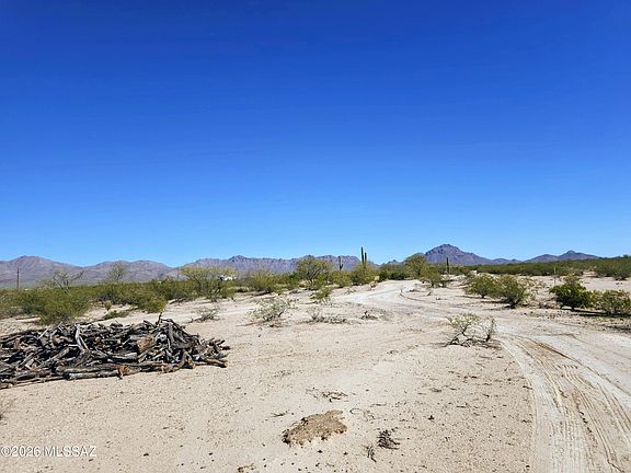 4th image of 1491 S Sandario Rd