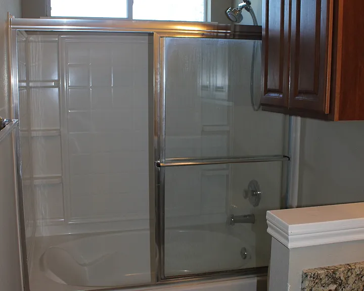 208 Firwood N — Photo 14