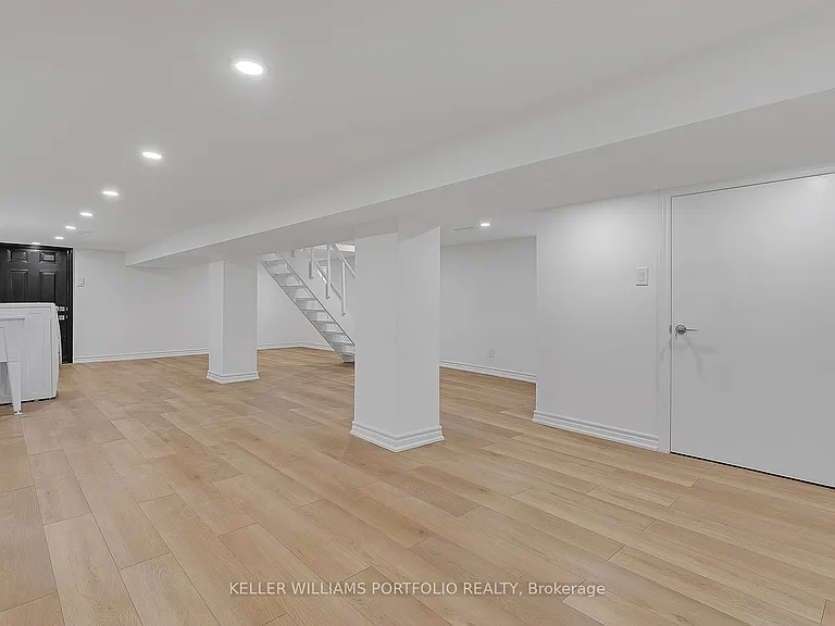 97 Harding Blvd — Photo 24