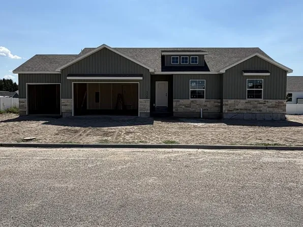 518 Boxwood Dr, Idaho Falls, ID 83402