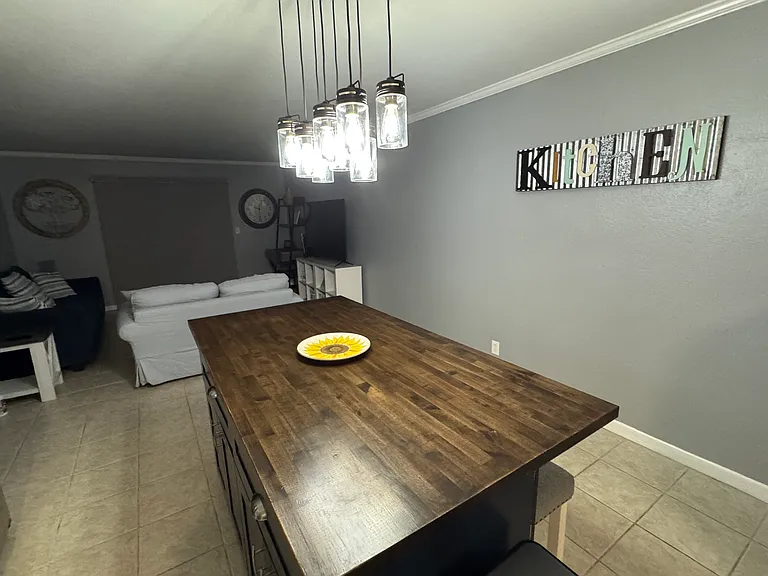 22 Comares Ave #2B — Photo 23