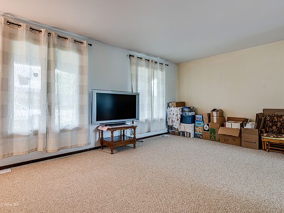 5th image of 15507 S 82nd Ave