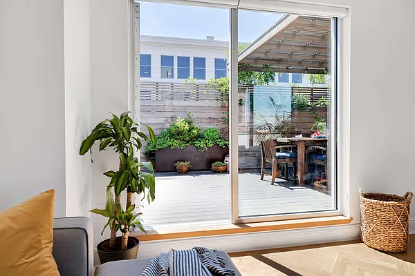 Sold by Compass | media 8