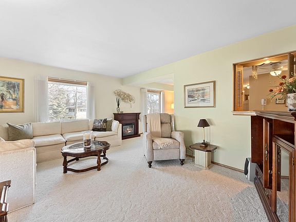 4th image of 1217 Fairway DRIVE