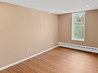 1362 E 4th St APT 2R, Brooklyn, NY 11230