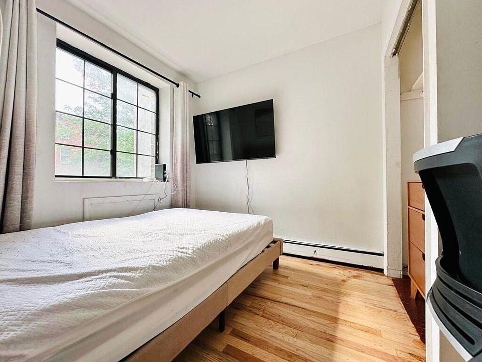 1st image of 451 Franklin Ave #2