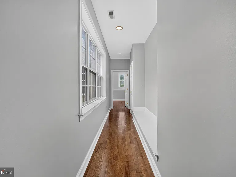 16 Oak Leaf Ln — Photo 42