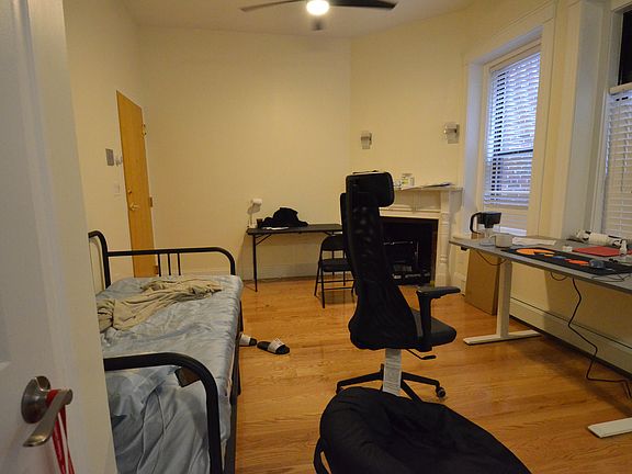4th image of 75 Westland Ave #010