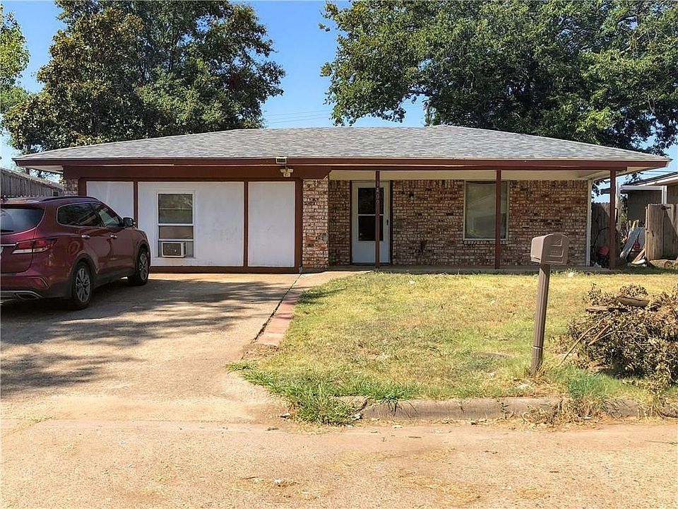 1st image of 1409 La Fonda Dr