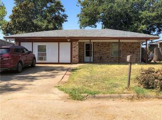 1409 La Fonda Dr, Seagoville, TX 75159