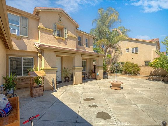 4th image of 977 Saltbush Ln