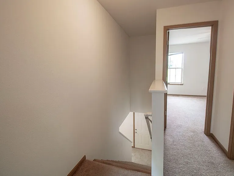 2119 Ballenger Ln — Photo 16