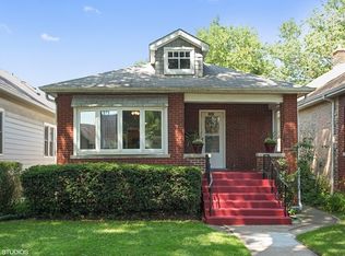 1228 Dewey Ave, Evanston, IL 60202