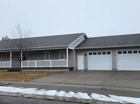 407 Cedar St, Janesville, IA 50647