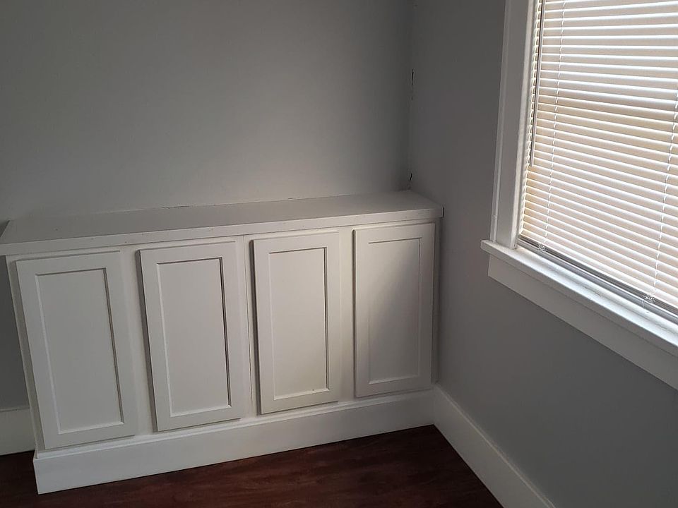 1st image of 136 Pearl St