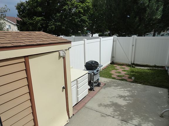 4th image of 429 W 750 N Street
