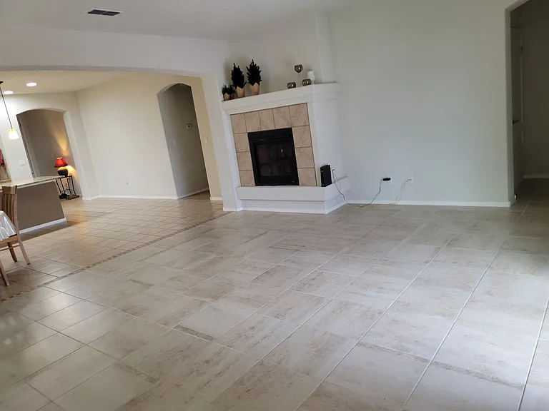 4680 Hojas Verdes — Photo 17