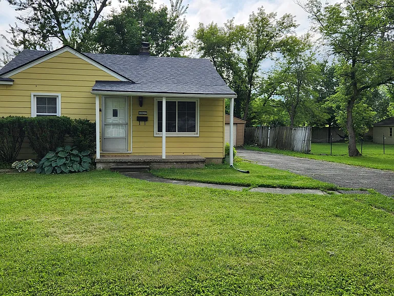 30066 Brentwood St — Photo 1