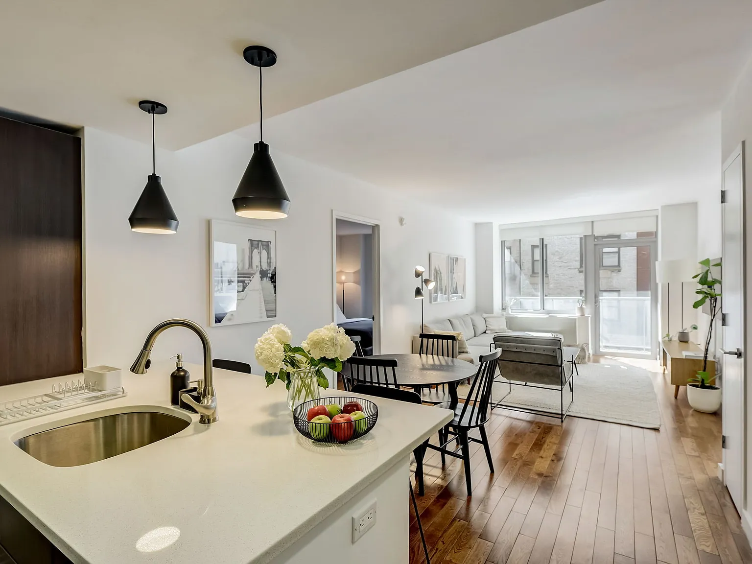 260 West 26th Street — Photo 4