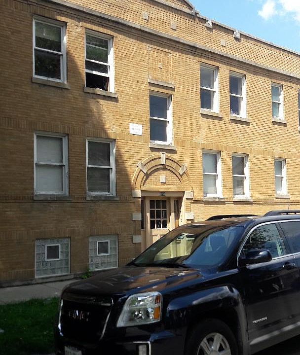 1st image of 3454 W Barry Ave #2E