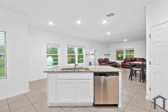 27 Coastline Way — Photo 8