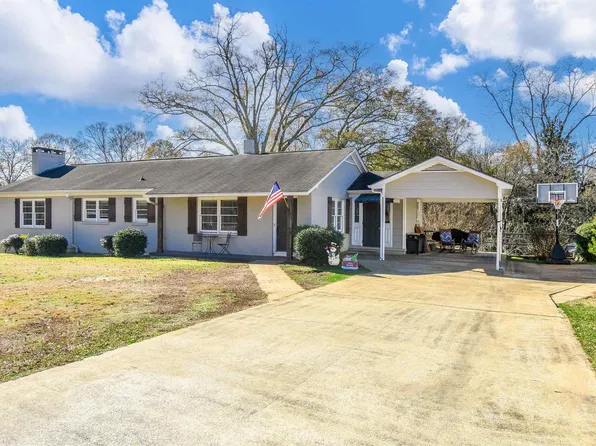 42 McCain St, Lineville, AL 36266