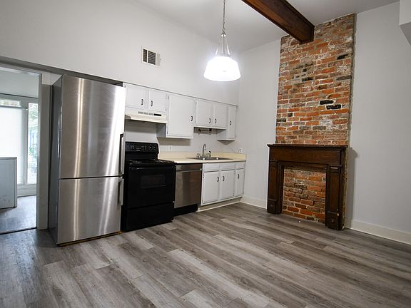 5th image of 7619 Hurst St Unit 1