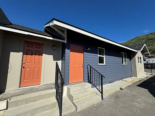 344-350 N. Ventura Ave. Photo 1