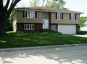 1st image of 3082 Castlebury Pl