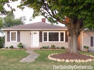 334 Second Cross St, Slaughters, KY 42456