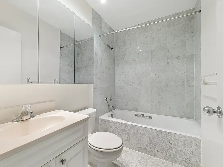 380 Rector Pl #20C — Photo 6