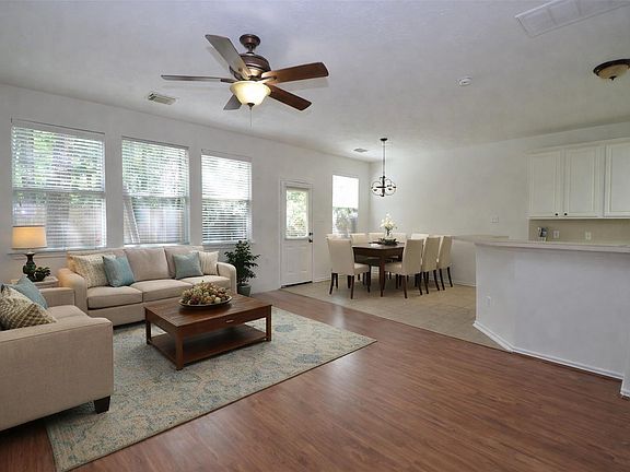 3rd image of 226 W Stedhill Loop