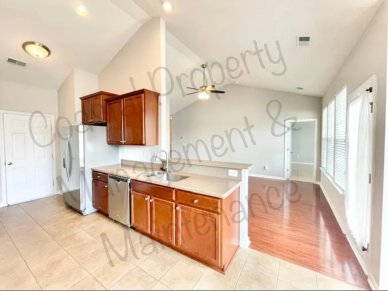 135 Carolina Oaks Dr — Photo 10