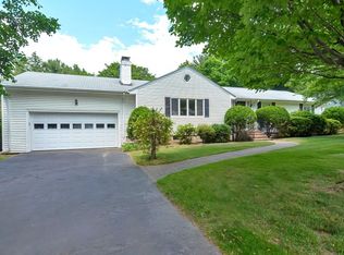 39 Lawrence Ln, Lexington, MA 02421