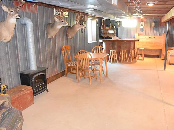 2nd image of 704 4th St